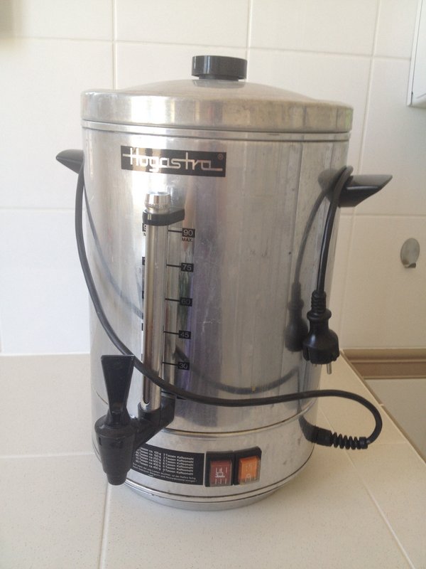 Große Kaffeemaschine
